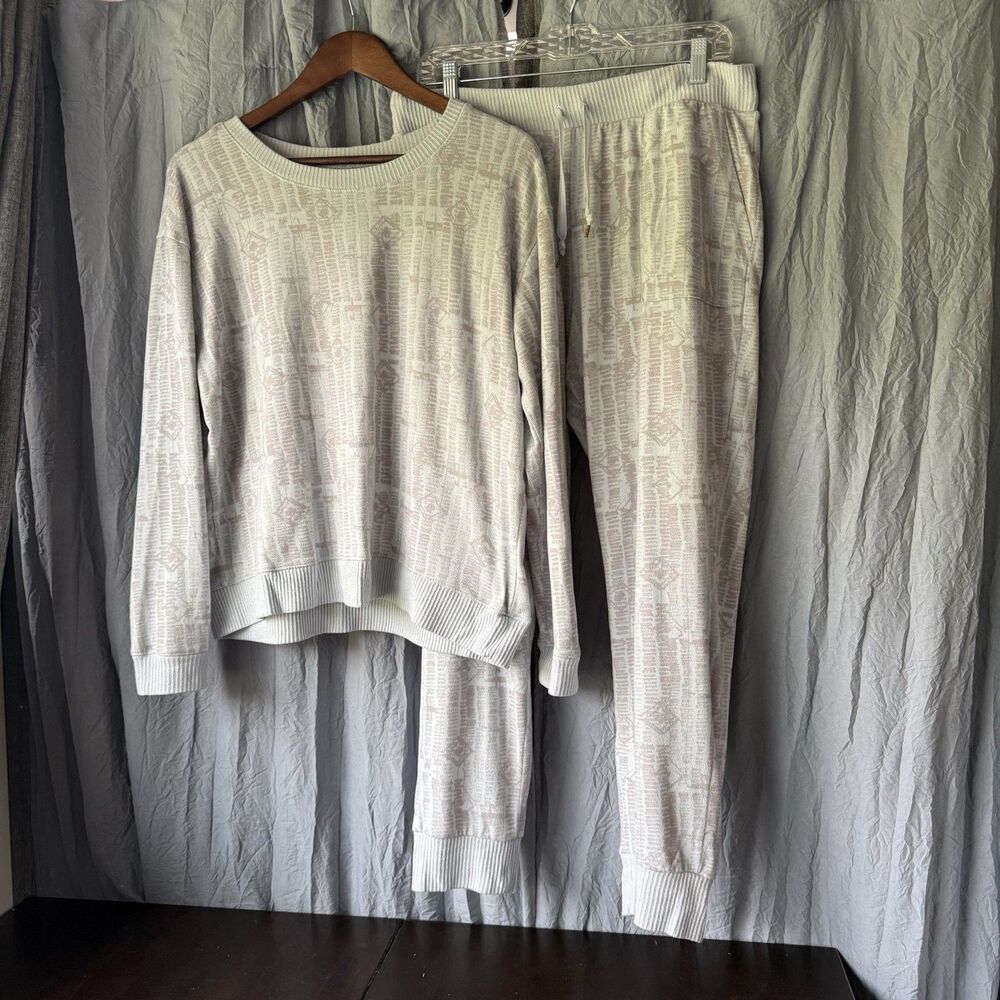 Honeydew Women’s Grey Patterned Pajama Set Ribbed Round Neck Long Sleeve Size Lg